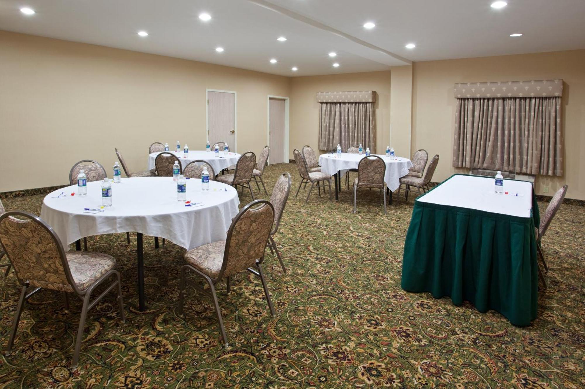 Holiday Inn Express Hotel & Suites Marion By Ihg Dış mekan fotoğraf