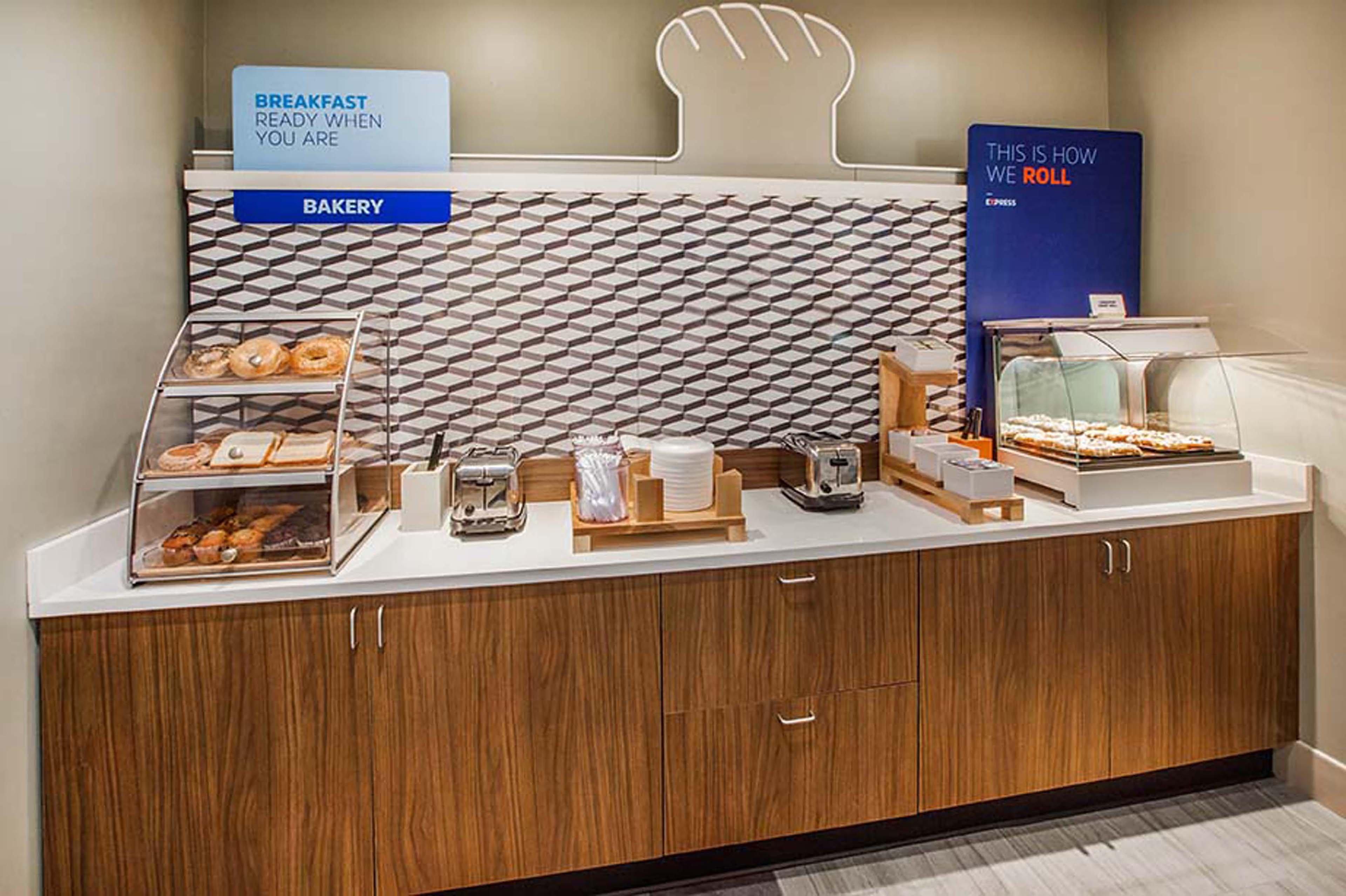 Holiday Inn Express Hotel & Suites Marion By Ihg Dış mekan fotoğraf