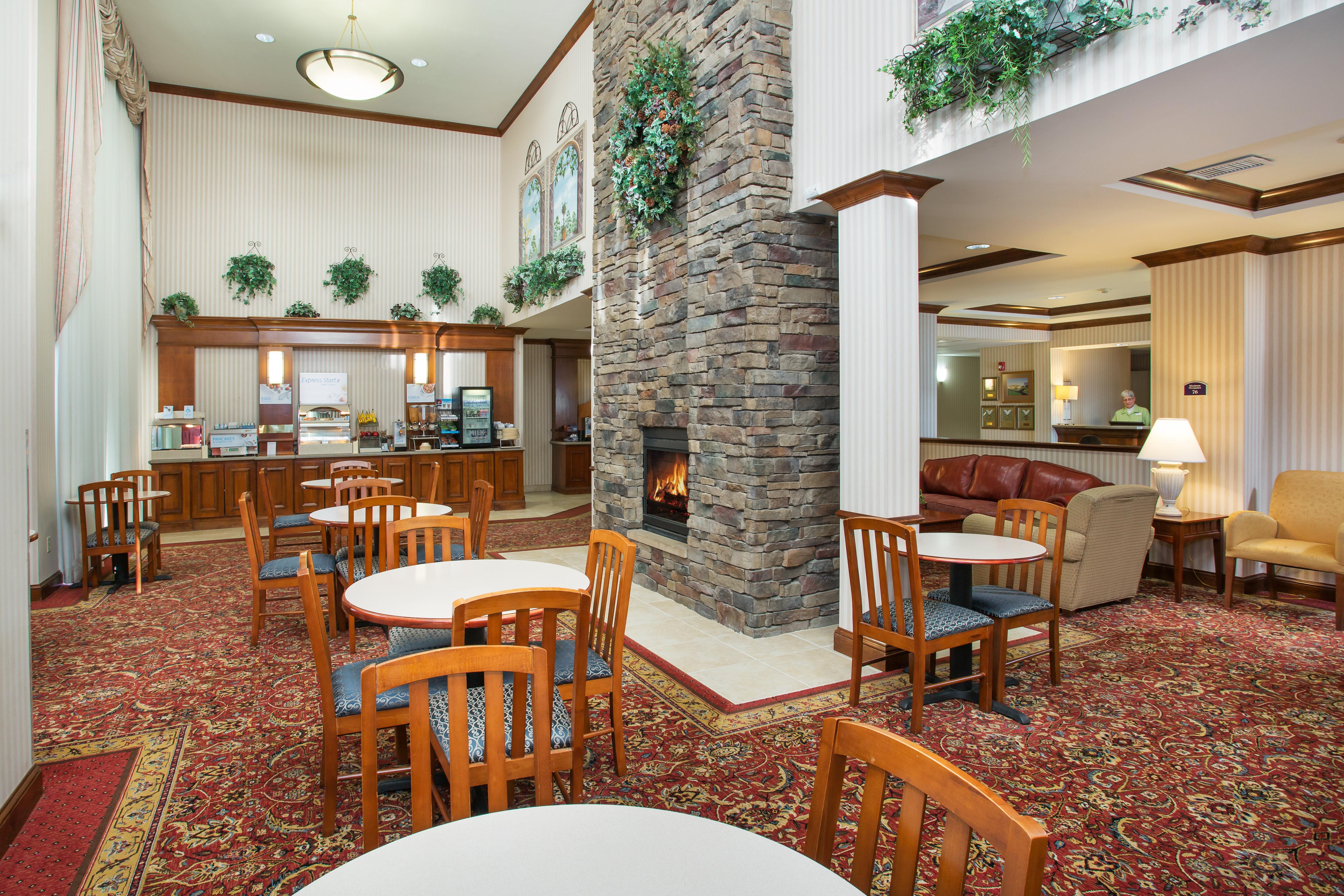 Holiday Inn Express Hotel & Suites Marion By Ihg Dış mekan fotoğraf
