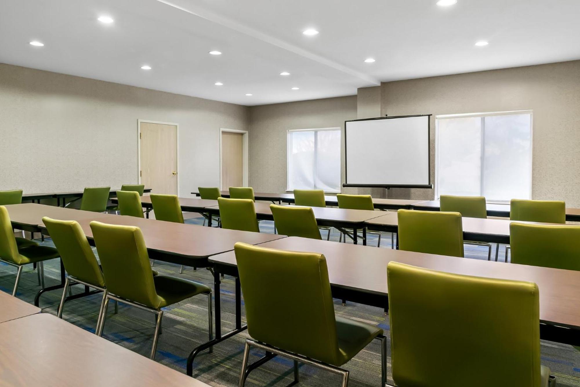 Holiday Inn Express Hotel & Suites Marion By Ihg Dış mekan fotoğraf