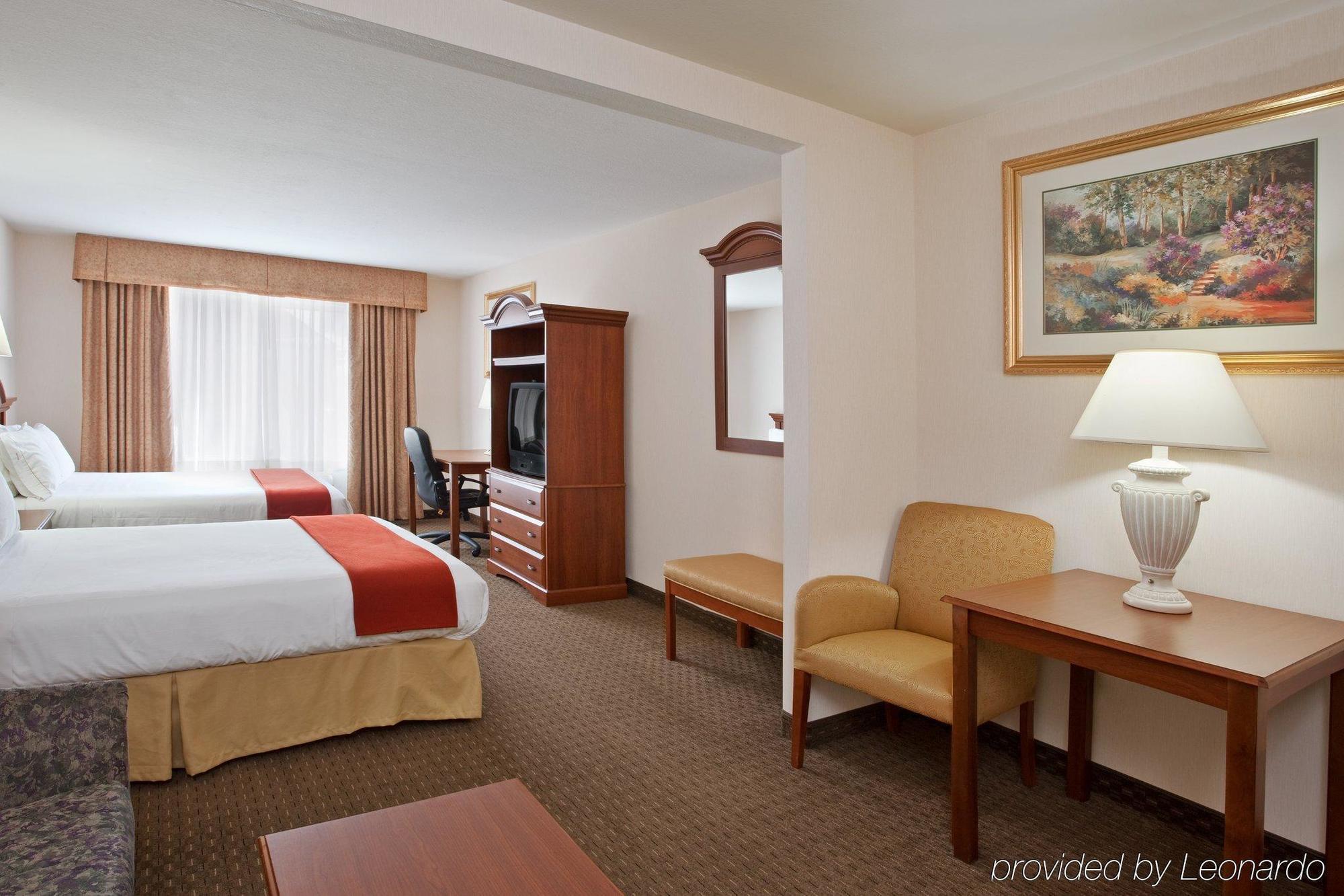 Holiday Inn Express Hotel & Suites Marion By Ihg Oda fotoğraf